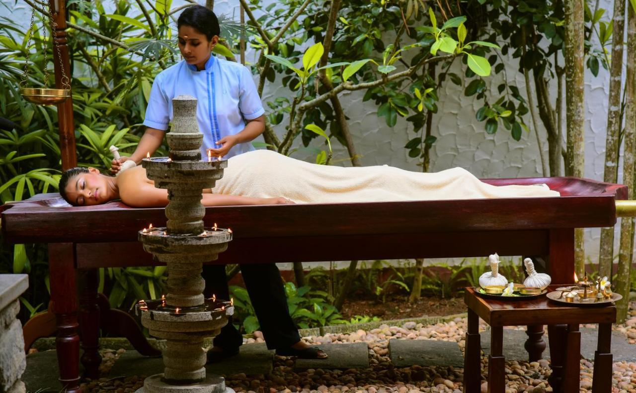 Niraamaya Wellness Retreats, Surya Samudra, Kovalam Ngoại thất bức ảnh